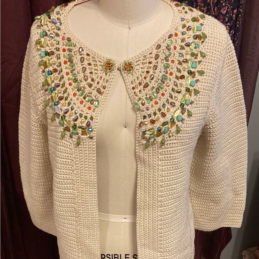 CYNTHIA KEELY -COTTON CROCHETED SWEATER w/BEADED NECK  HOOK CLOSURE CREAM size L